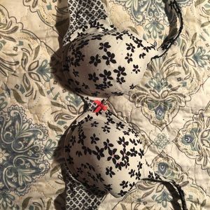 Victoria’s Secret bra